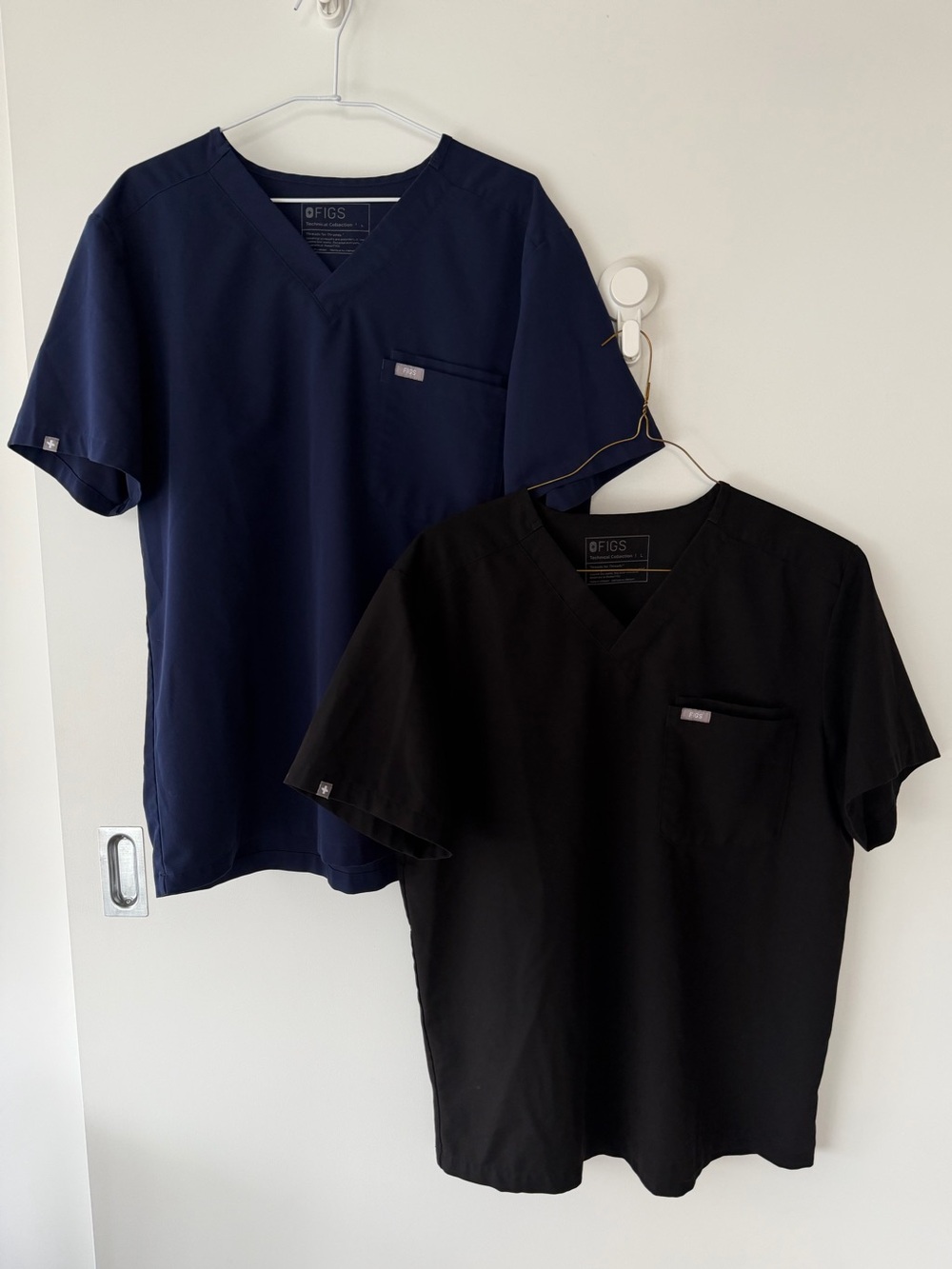 2x Figs Scrub Tops Large Black Blue Scrubs